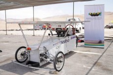 Veh�culo solar del equipo Mathaios